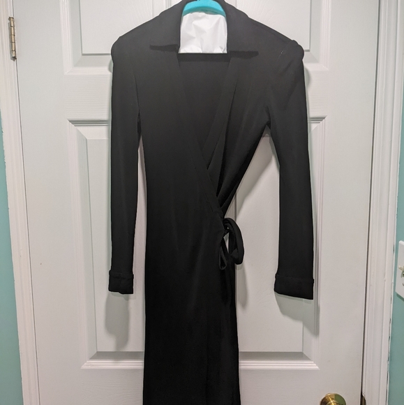 Diana Von Furstenberg Black Wrap Dress - Picture 2 of 7
